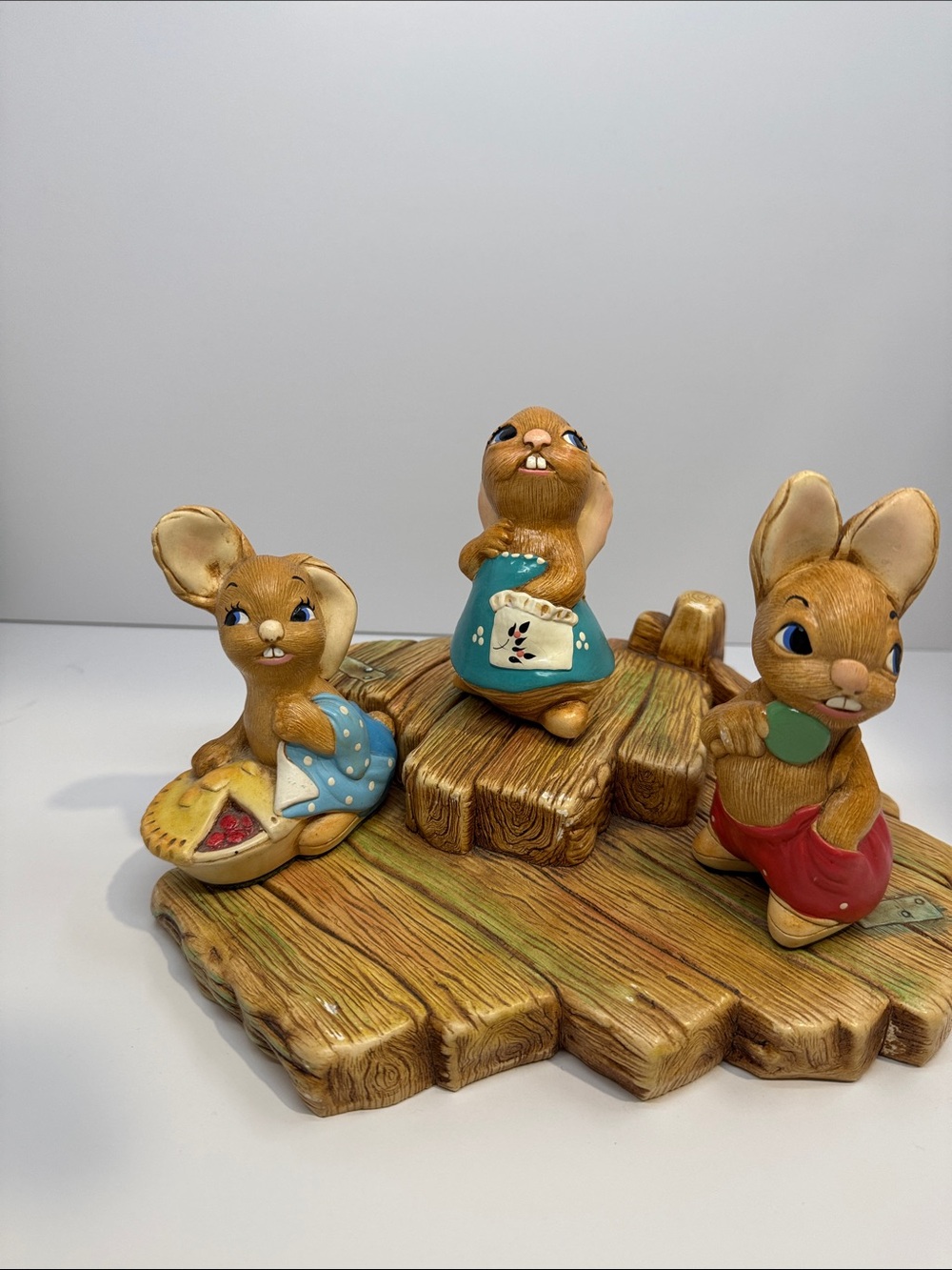 Vintage PenDelfin Rabbit Figurine Lot - Lucy Pocket, Robert, Pie Face & Display